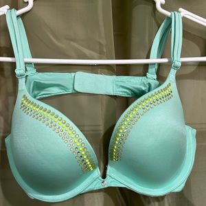 Victoria’s Secret Very Sexy Push-up Bra